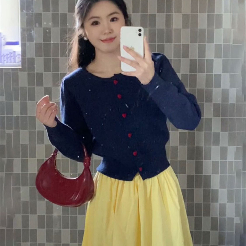 春季白雪公主配色穿搭一整套装时尚针织打底开衫+高腰黄色半身裙|undefined