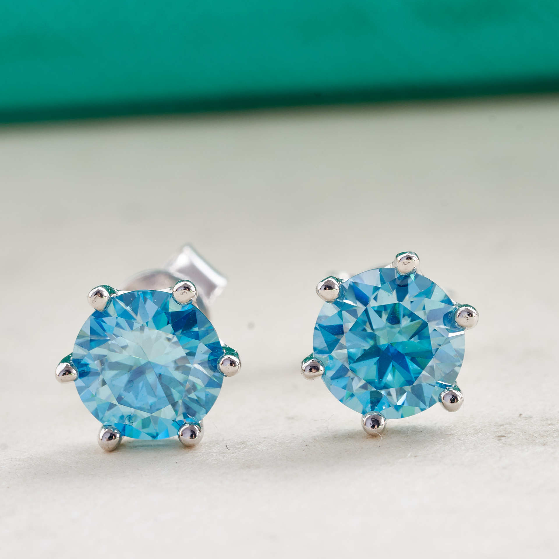 Rosa 1 quilate 6.5mm redondo 100 cara cortada moissanite orejas de plata esterlina S925 con certificado GRA