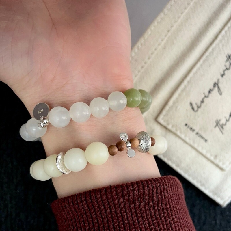S925 Silver Natural Bodhi Root Jade Sandalwood Bracelet Set, Retro Niche Style, Releases Energy and Relieves Stress S925 Silver Natural Bodhi Root Jade Sandalwood Bracelet Set, Retro Niche Style, Releases Energy and Relieves Stress