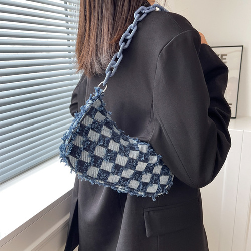 Small bag women's  summer new trendy simple casual texture baguette bag niche shoulder bag fashionable armpit bag
