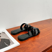 ��ЬŮ�⴩2026�¿��ļ��r�аٴ�ƽ�����mһ���ϾW�tɳ�����Λ�Ь