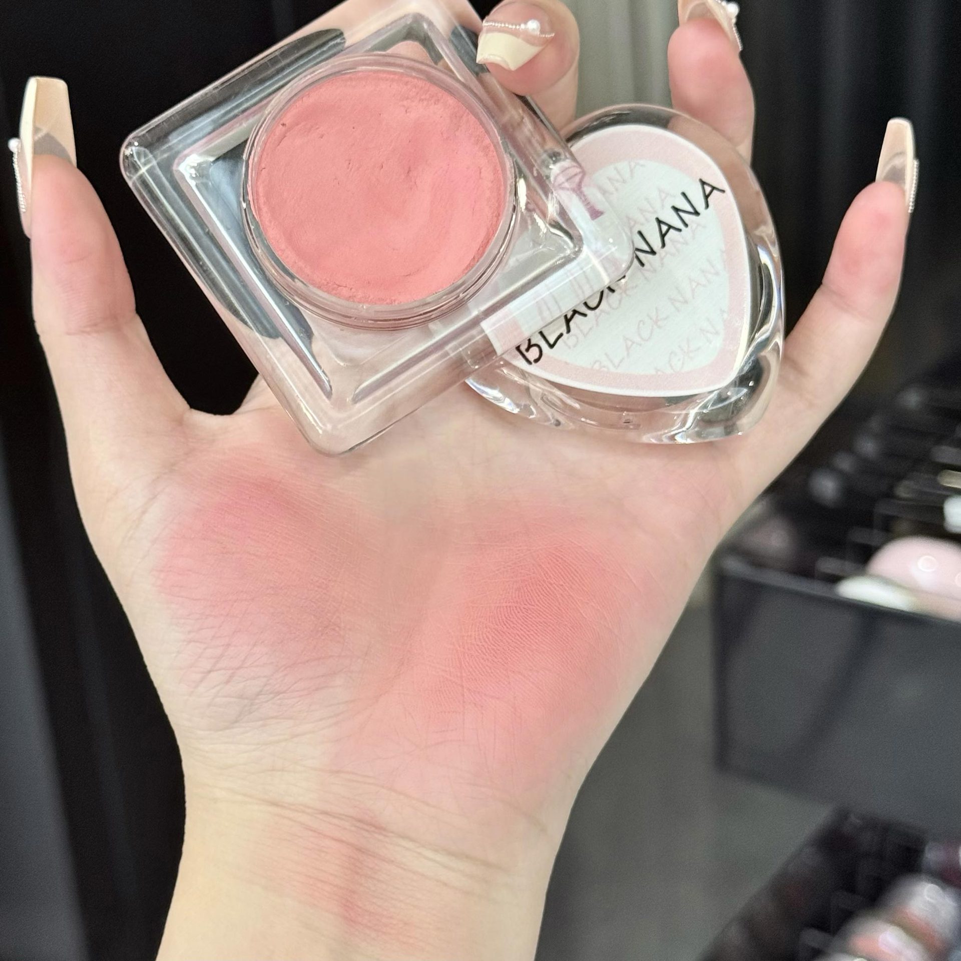 BLACK NANA Blush Low Saturation Strawberry Milk Color Melon Color Mashed Potato Eyeshadow Universal Blush Palette Wholesale undefined