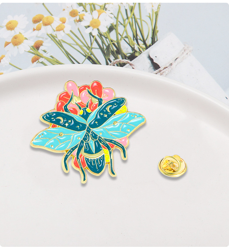 Cartoon Style Cute Insect Bee Alloy Enamel Women's Brooches display picture 1