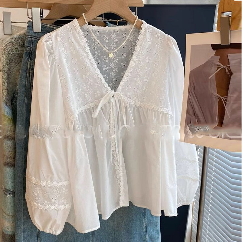 Age-Reducing Doll Shirt Korean Dongdaemun Floral Lace Embroidery Loose V-Neck Shirt for Women Spring White Blouse Top Age-Reducing Doll Shirt Korean Dongdaemun Floral Lace Embroidery Loose V-Neck Shirt for Women Spring White Blouse Top