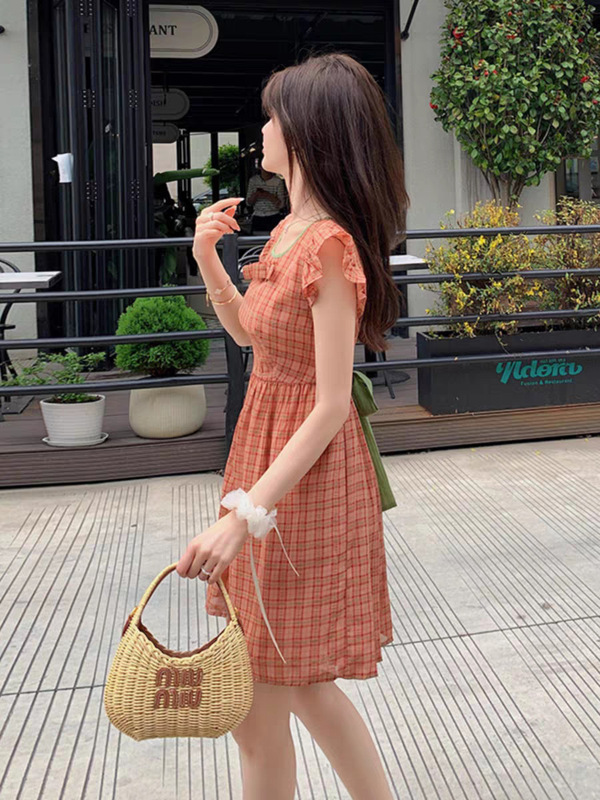 小さなフライングスリーブチェック柄ドレス女性の夏の 2025 新しいフレンチレトロリボン小柄なデザインスカート|undefined