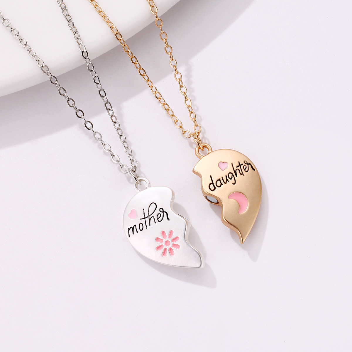 Cute Heart Shape Alloy Enamel Plating Mother's Day Mother&daughter Pendant Necklace display picture 3