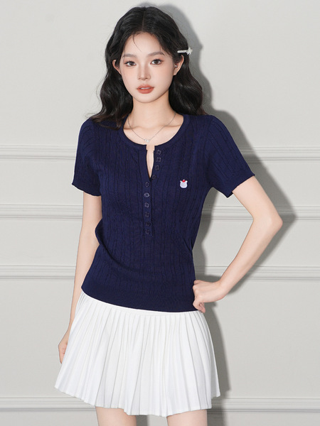 Colored thin knitted sweater