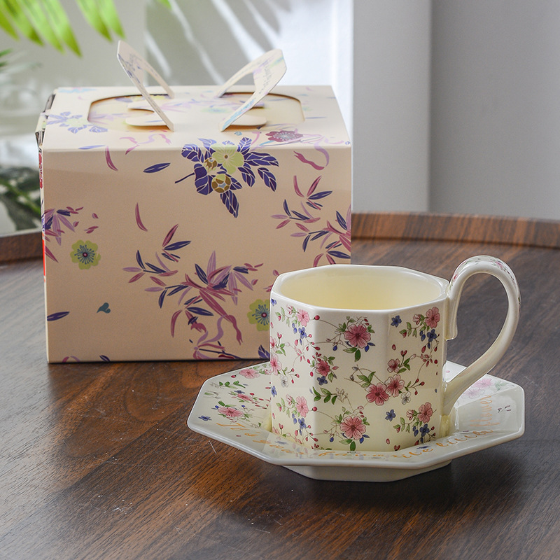 Pequeña flor floral pequeña flor de brocado taza de café platillo tetera estilo pastoral fresco francés una taza un plato regalos