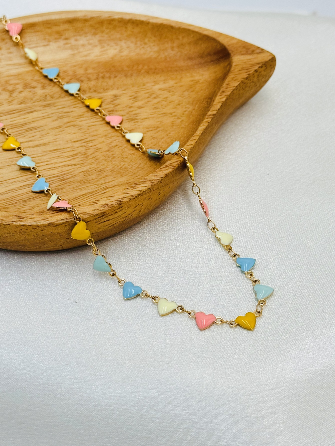 Joyería Al Por Mayor Elegante Forma De Corazón Acero Inoxidable 304 Esmalte Collar Sin Cadena display picture 3