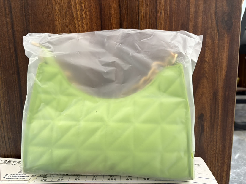 Bolsas bolsa transfronteriza para las mujeres 2022 nueva moda estilo coreano rombo contraste color hombro bolsa de axilas bolsa baguette portátil