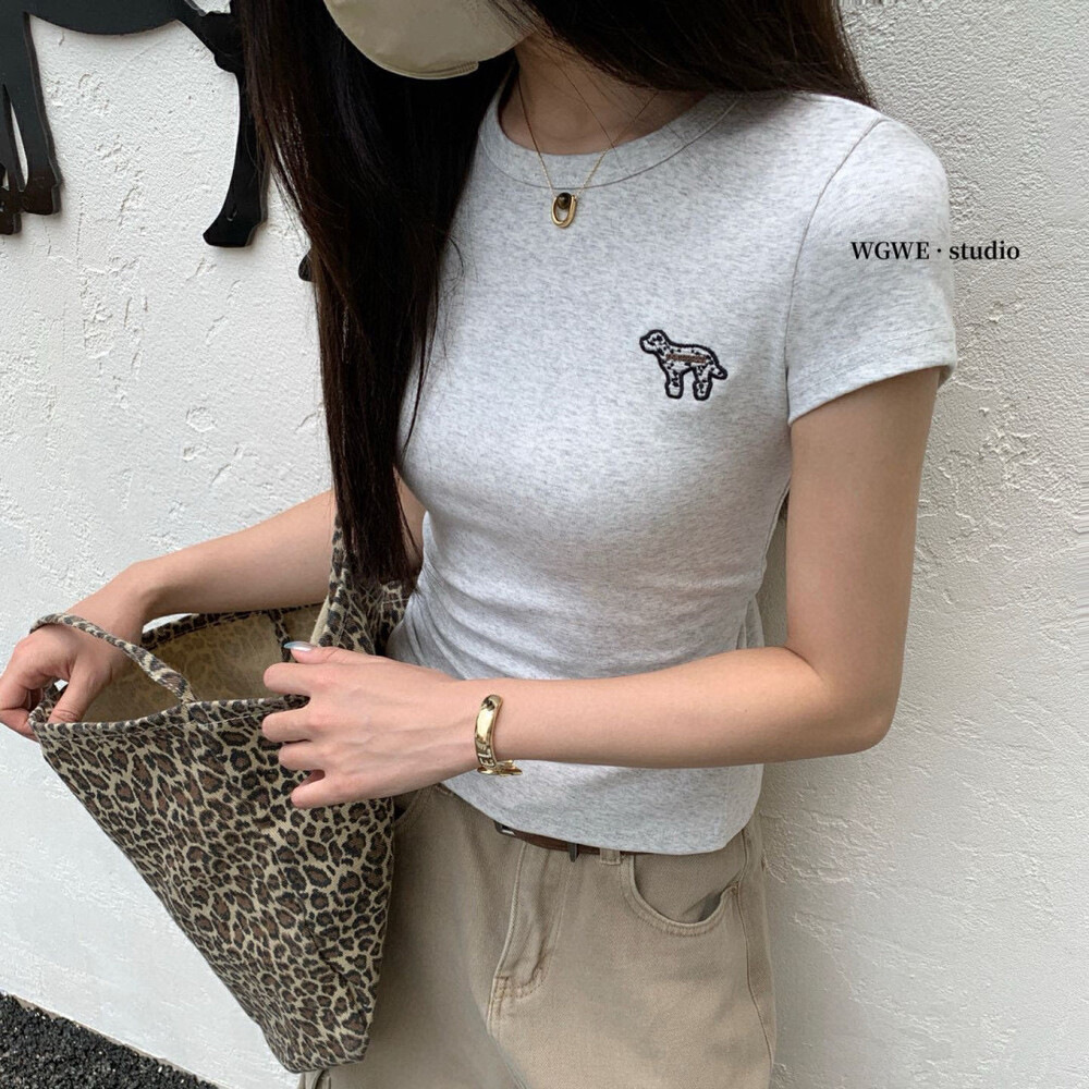 WGWE verano americano retro diseño de hombros bordados marca de moda suelta delgada camiseta de manga corta mujer W5376 image 1