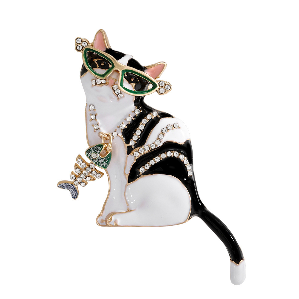 Chat mangeant du poisson - Broche animal haut de gamme, luxueuse, exquise et adorable pour femme, accessoire, épingle, ornement_voghion.com