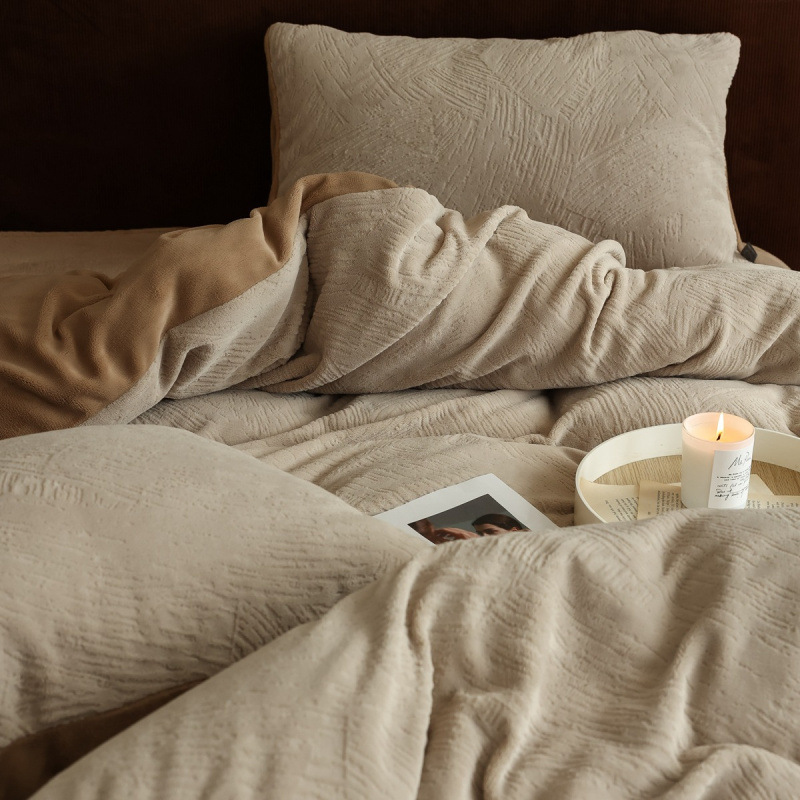 Luxury High-End Thickened Milk Velvet Four-Piece Set With Premium Feel, Warm Winter Double-Sided Coral Fleece Bed Sheet,_voghion.com