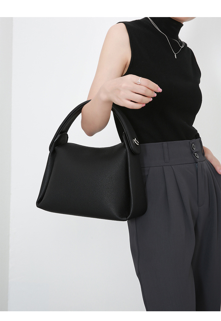  Women's Bags Large Capacity Soft Cigarette Case Bag 2023 New Solid Color Casual Pillow Bag Khaki Commuter Hand Crossbody Bag_voghion.com