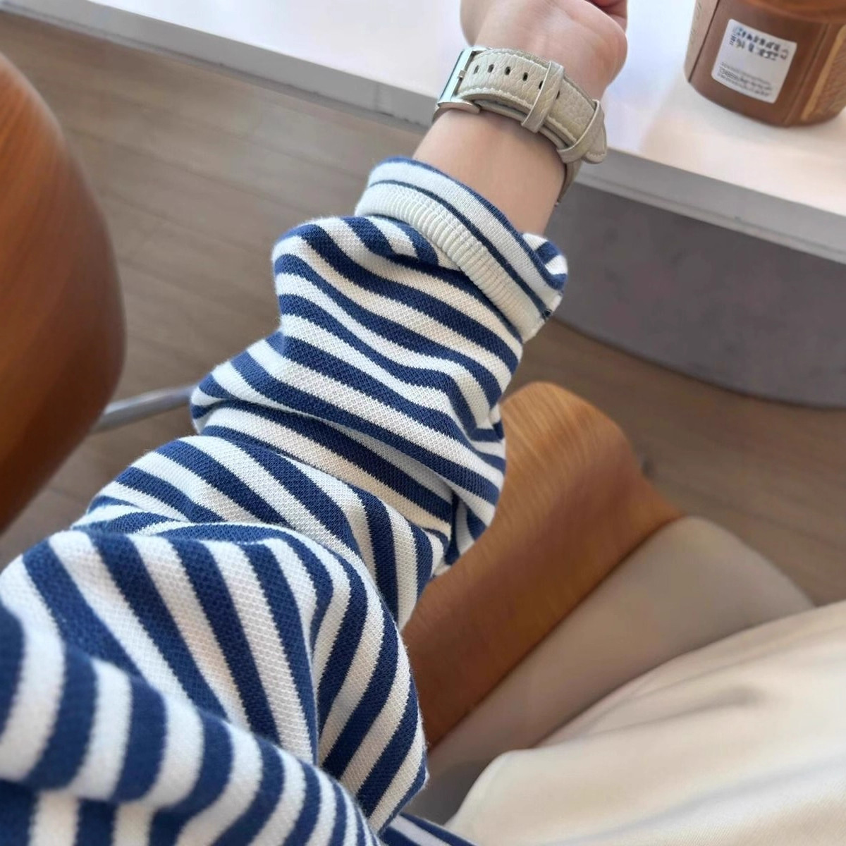 Korean Style Blue and White Stripesd Sweatshirt Women's Autum Super Popular Trendyy Chic Relaxed Style Lazy Style Loose Long-Sleeved Top