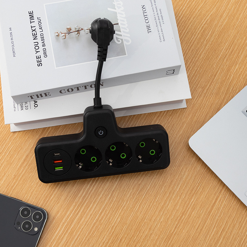 Q5206 # OEKON Caja estándar europea de conversión de paquete con cable corto 2USB + 1Type-C mezcla de color blanco y negro