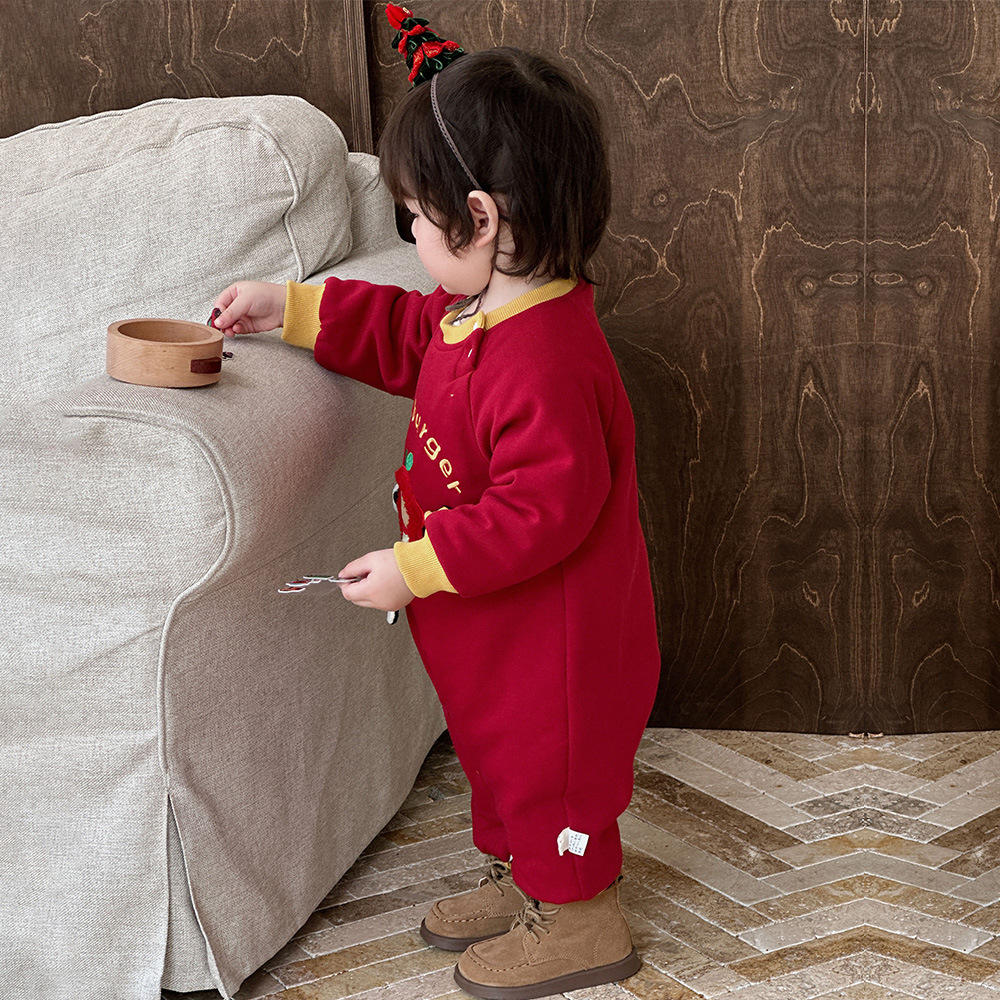 2024 nuevo invierno bebé estilo occidental dibujos animados Burger King engrosado cálido y cómodo traje de escalada de algodón de una pieza suave