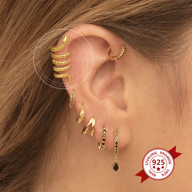 Clip D'oreille Personnalité Créative Simple Boucle D'oreille En Cuivre En Forme De Serpent Multicouche display picture 2