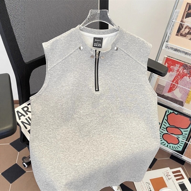 High Street Rivet Half-Zip Vest for Men, Summer American Retro High Street Cool Round Neck Sleeveless Versatile Casual T-Shirt High Street Rivet Half-Zip Vest for Men, Summer American Retro High Street Cool Round Neck Sleeveless Versatile Casual T-Shirt