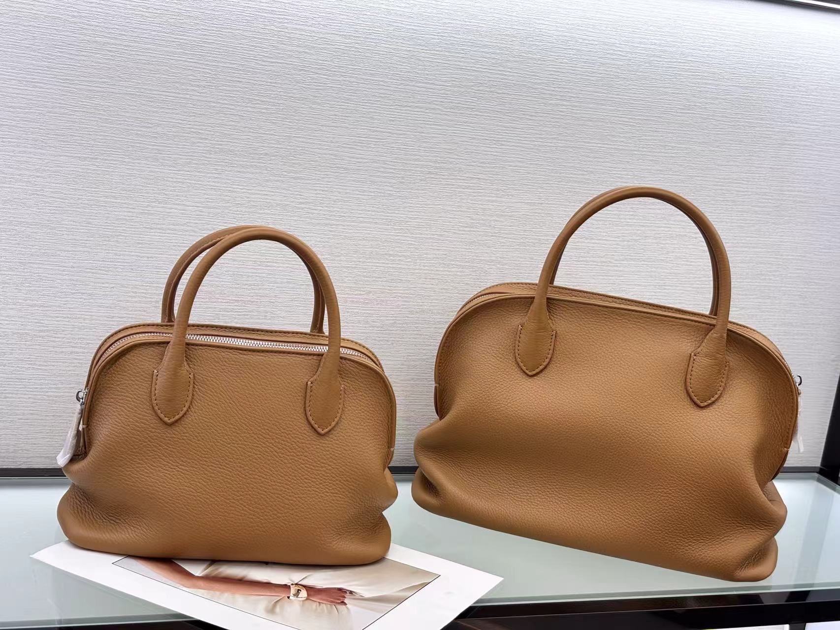 2026 Spring New Top Grain Cowhide Large Capacity Genuine Leather Tote Bag Commuter Shell Handbag For Women - Thumbnail 8