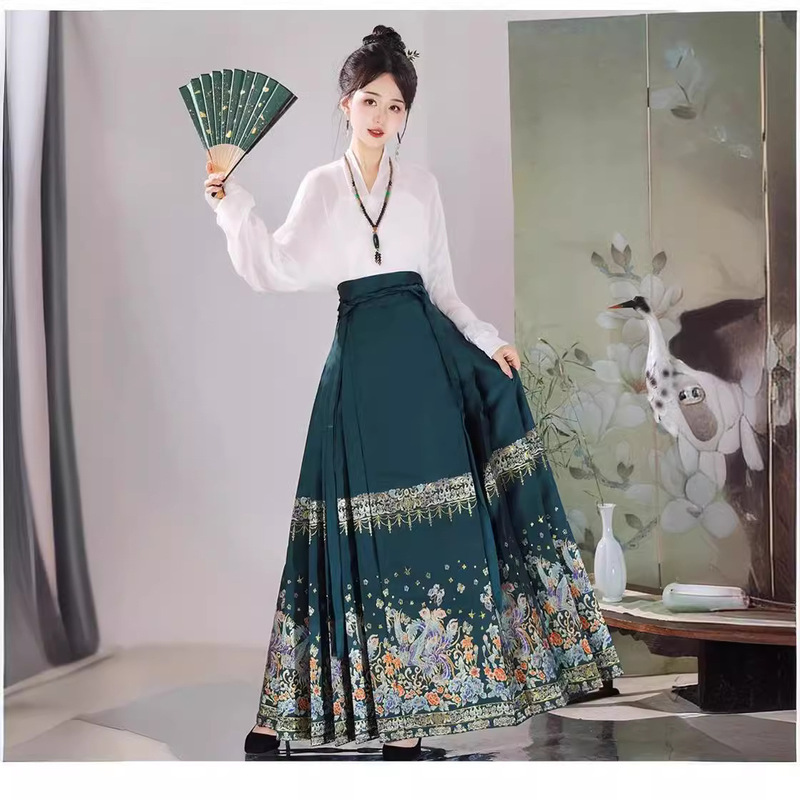 Horse Face Skirt Red Woven Gold Makeup Flower Chinoiserie Improved Daily Work Clothing Engagement Toast Clothing Han Dynasty Women's Summer Clothing Horse Face Skirt Red Woven Gold Makeup Flower Chinoiserie Improved Daily Work Clothing Engagement Toast Clothing Han Dynasty Women's Summer Clothing