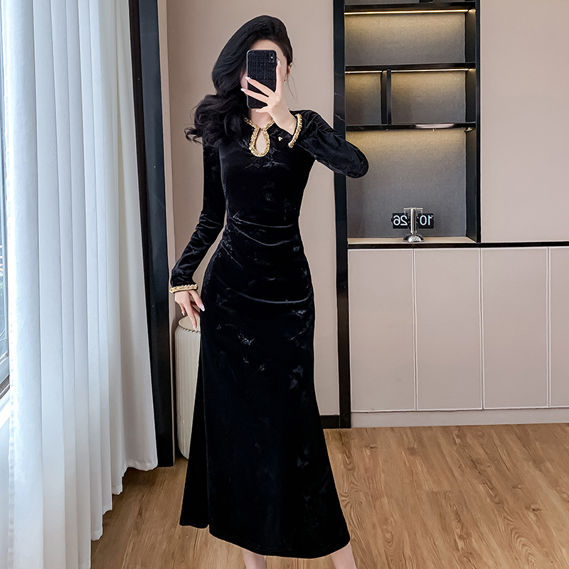 2025 New Autumn and Winter Style Ladylike Style Waist Slimming Look Velvet Long Fishtail Dress Dress with Quantity and Price