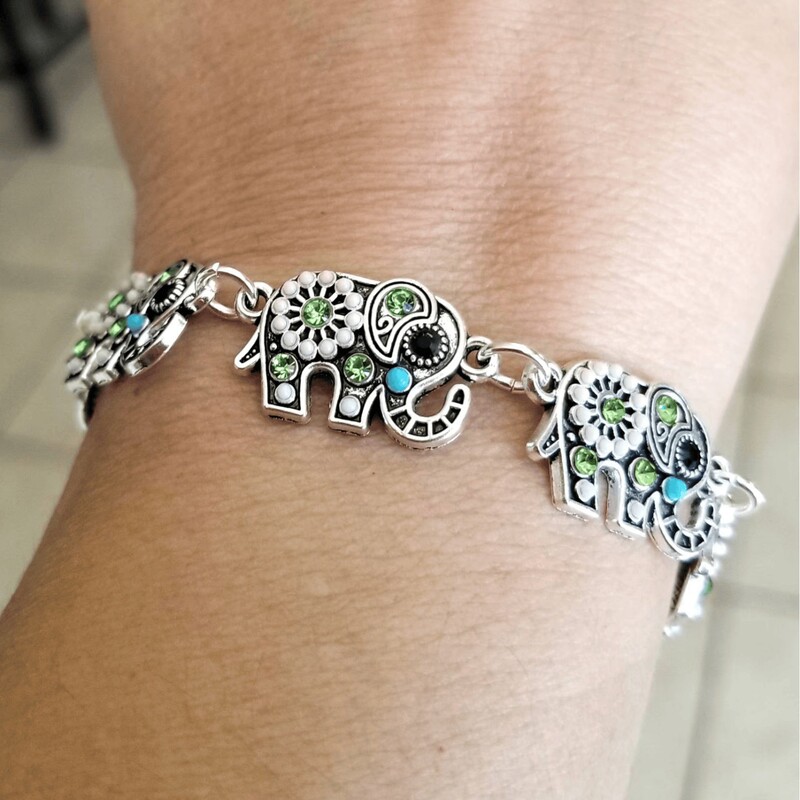 Bohemian Style Colorful Crystal Elephant Pendant Bracelet Lucky Elephant Guardian Bracelet Creative Elephant Jewelry Bohemian Style Colorful Crystal Elephant Pendant Bracelet Lucky Elephant Guardian Bracelet Creative Elephant Jewelry