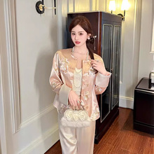 新中式国风女装2024早春新款爆款独特高级感超好看米白色唐装外套
