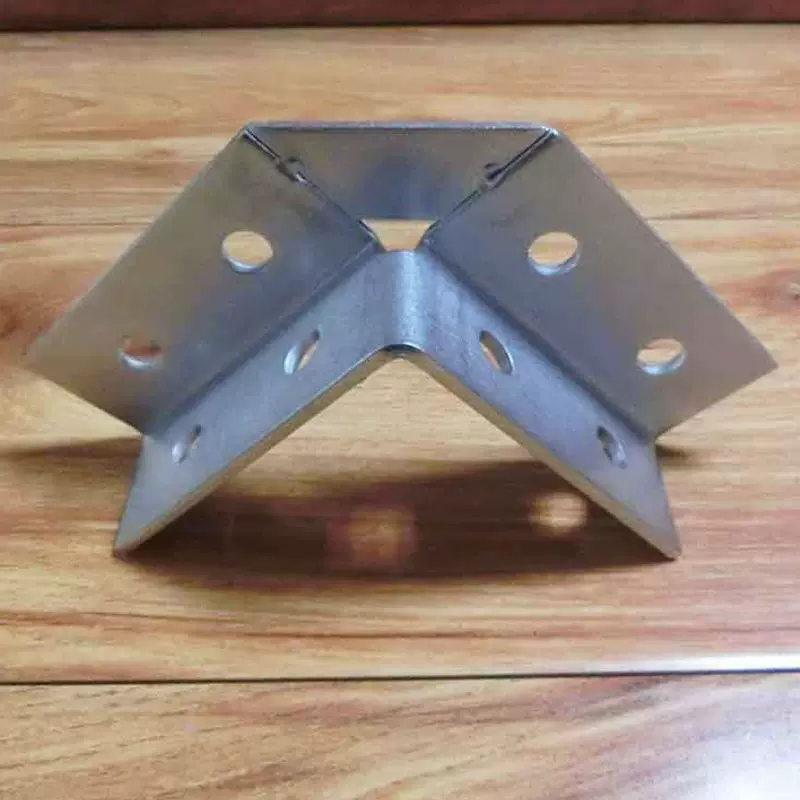 二维直角连接件支柱通道转角镀锌四孔八孔加强护角抗震支架配件