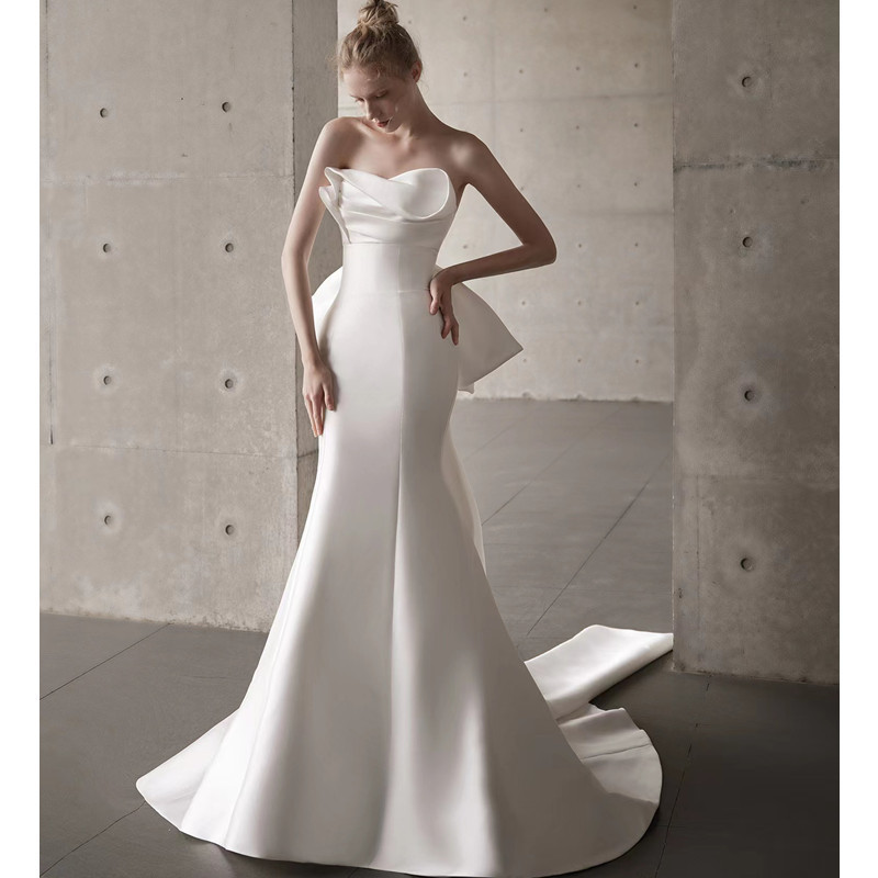 Amazon AliExpress vestido de boda de satén alto estilo francés blanco delgado pecho cola simple mariposa de boda image 1