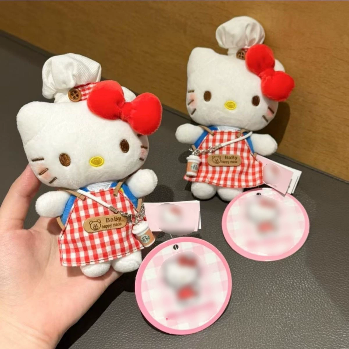 Брелок-плюш (Hello Kitty) 12 см, милая куколка с сердечным карабином и очками