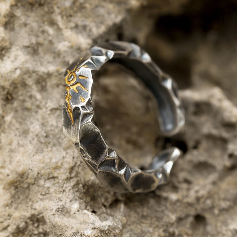 High-End Silver-Colored Wishing Stone Ring for Men, Zinc Alloy Flare Ring, Unique Index Finger Ring Jewelry, Men's Ring Wholesale