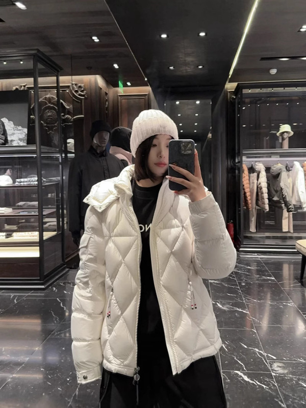 High Version Mengjia Aver Short Diamond-Shaped down Jacket Jacket Hooded down Jacket for Men and Women Hooded and Warm