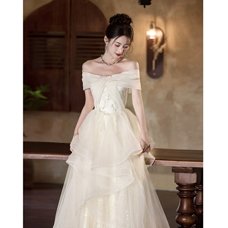 Вечернее платье 2025 года, новое, высококачественное, с открытым плечом, лёгкая роскошь, нишевое, изысканное, потрясающее, для взрослых, для церемоний, экзаменов по искусству.