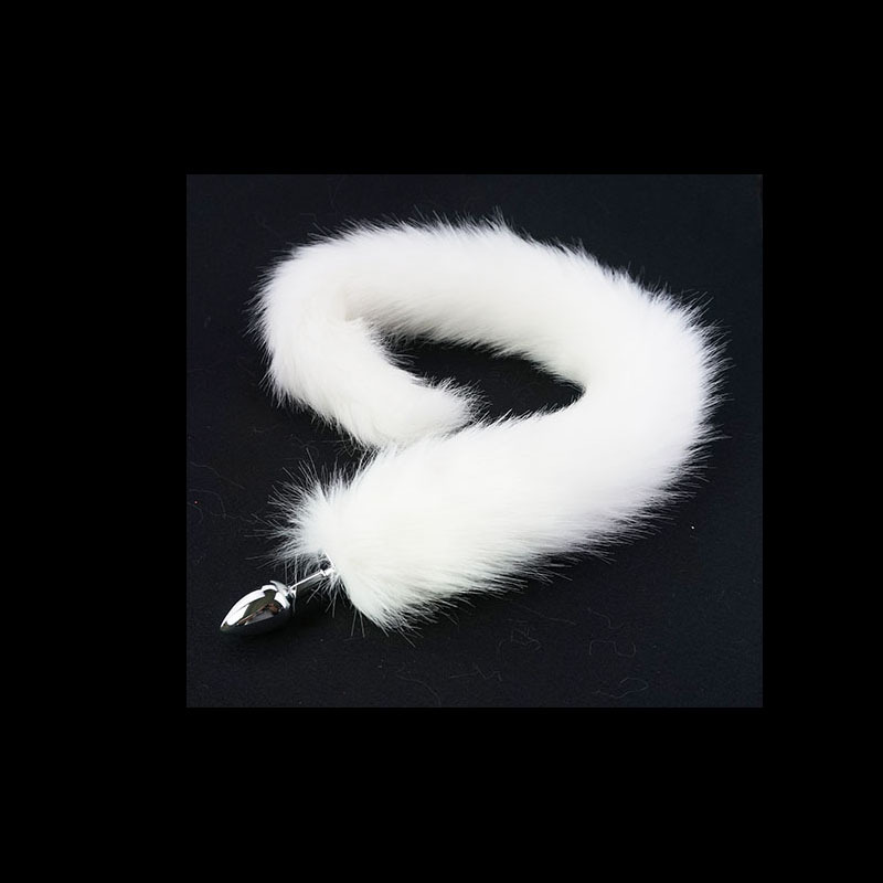 �¿������Ȥ����Ʒ�ڰ�ɫ�ӳ�����β�ͽ���������ͥ��������ֱ��