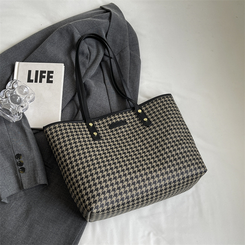 블랙(펜던트 제외)