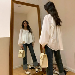 大きいサイズの卸売スクエアカラーパフスリーブシャツ女性のための春と秋の新しい韓国スタイルの無地ルーズハイエンド長袖トップ