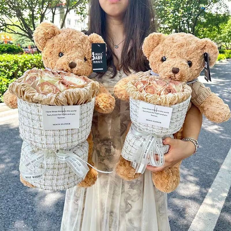 Regalos de Año Nuevo Teddy Bear Muñeca Imortalidad Rose Bouquet Regalos de cumpleaños para chicas Amigas Amigas