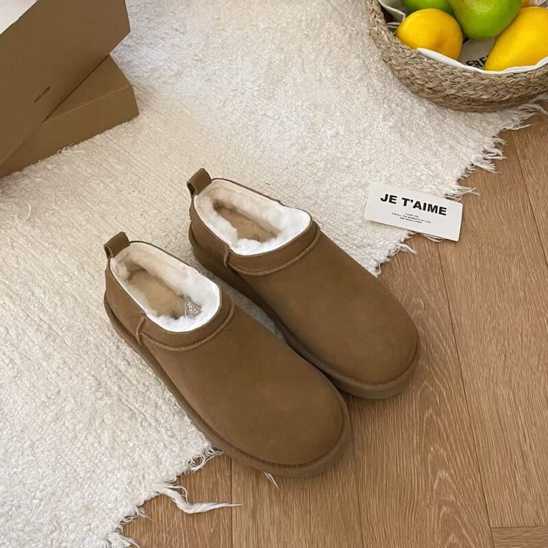 Sangpo's New Winter Warm Casual Slip-On Ultra-Mini Shoes with Thin Soles and Closed Toe, Made of Leather and Fur, Women's Snow Boots Sangpo's New Winter Warm Casual Slip-On Ultra-Mini Shoes with Thin Soles and Closed Toe, Made of Leather and Fur, Women's Snow Boots
