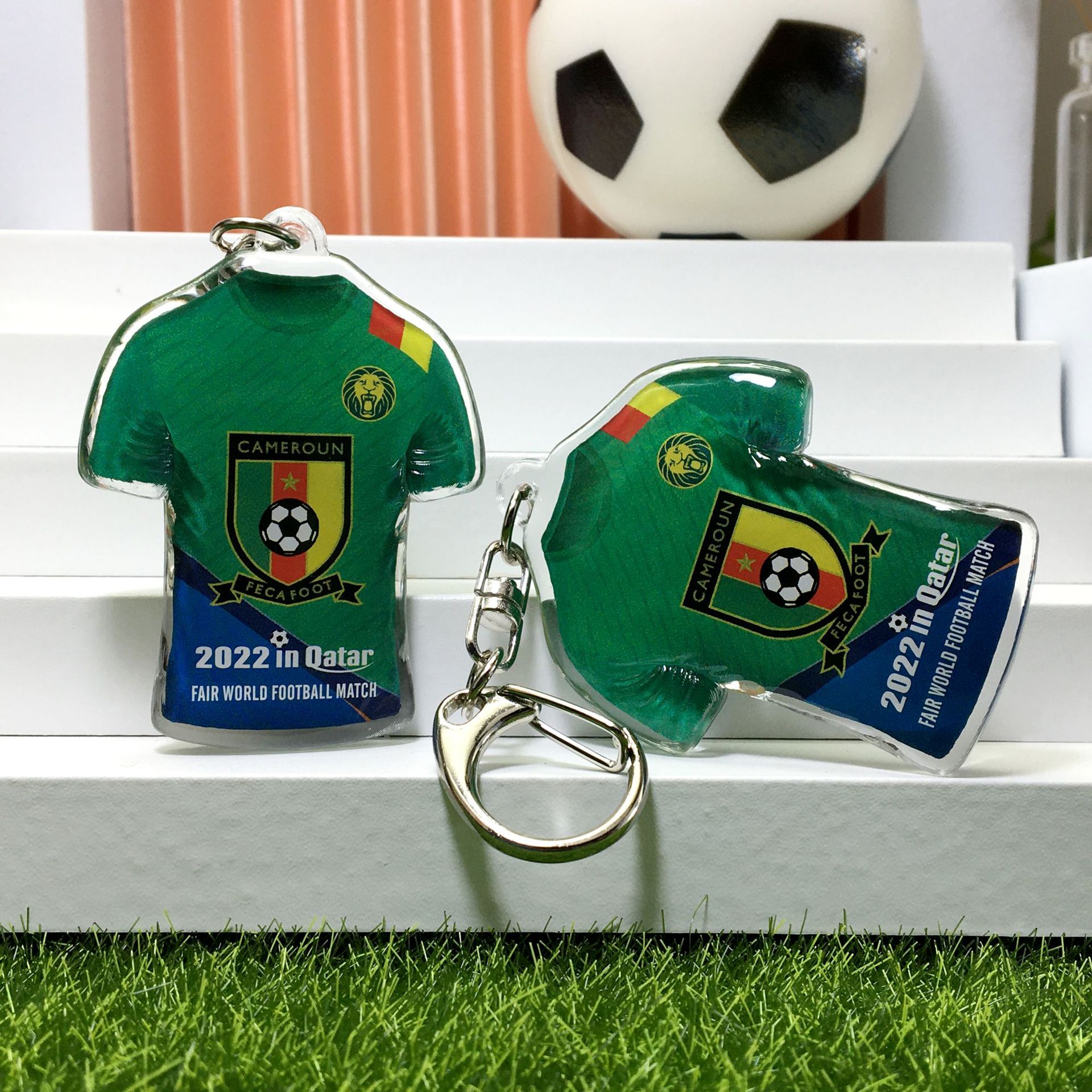 喀麦隆队-队徽+旗帜+足球