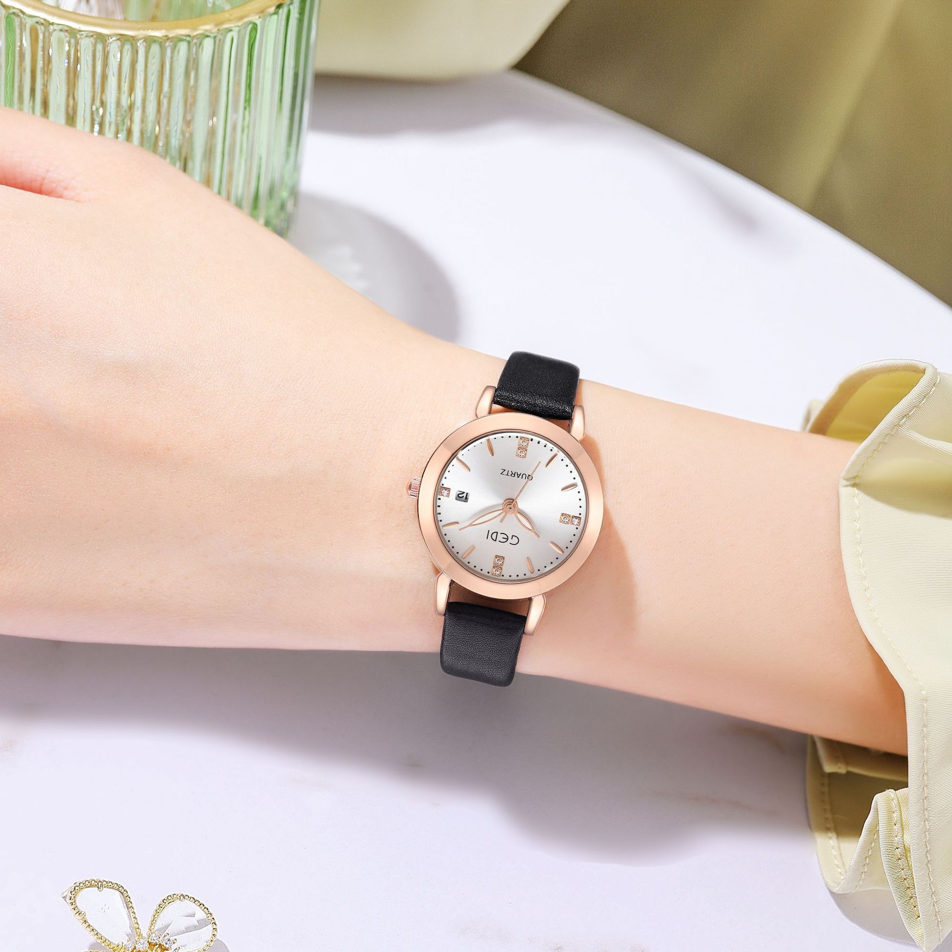 Gedi Women's Quartz Watch With Calendar Simple Luxurious Design_voghion.com