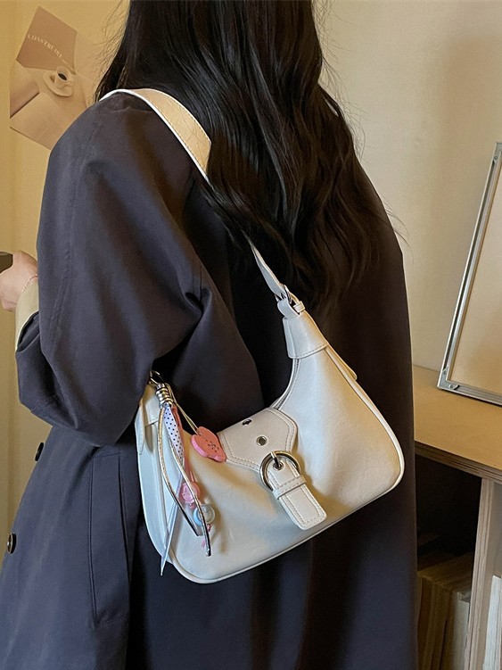 Comercio exterior de alto valor exterior bolso de bolsillo portátil de estilo extranjero personalidad femenina nicho simple versátil lujoso bolso de hombro ligero