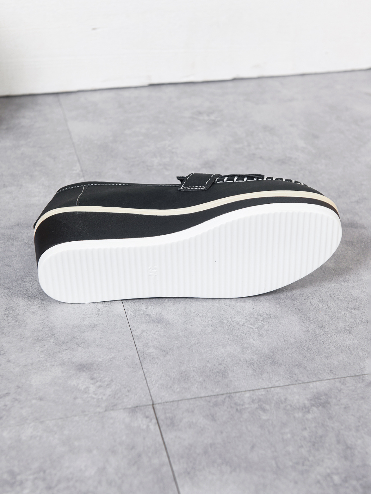 Damen-Slipper mit niedrigem Schaft, Quasten, britischem Stil, dicker Sohle, Keilabsatz und Federung_voghion.com