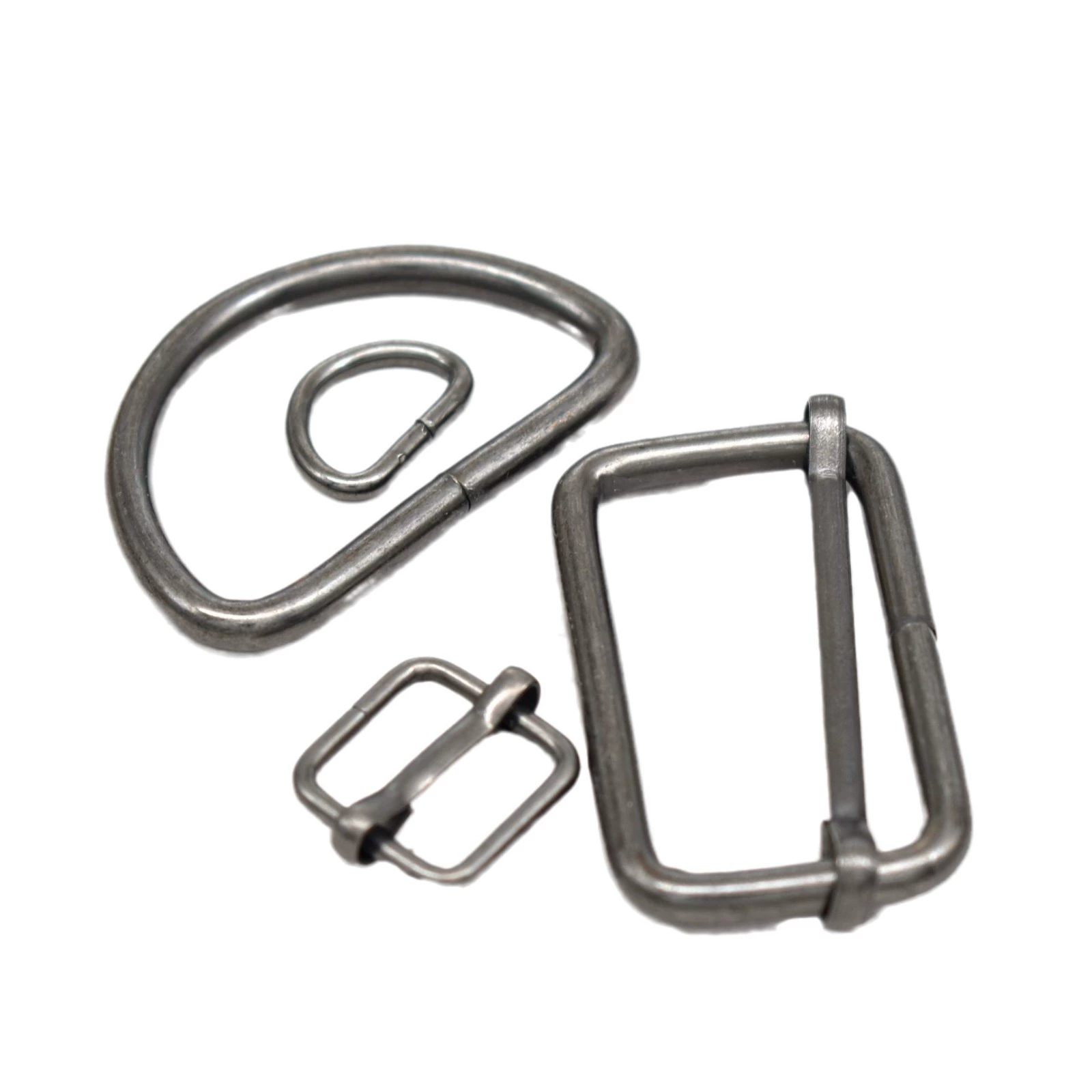Golden travel bag accessory, (Physicals)