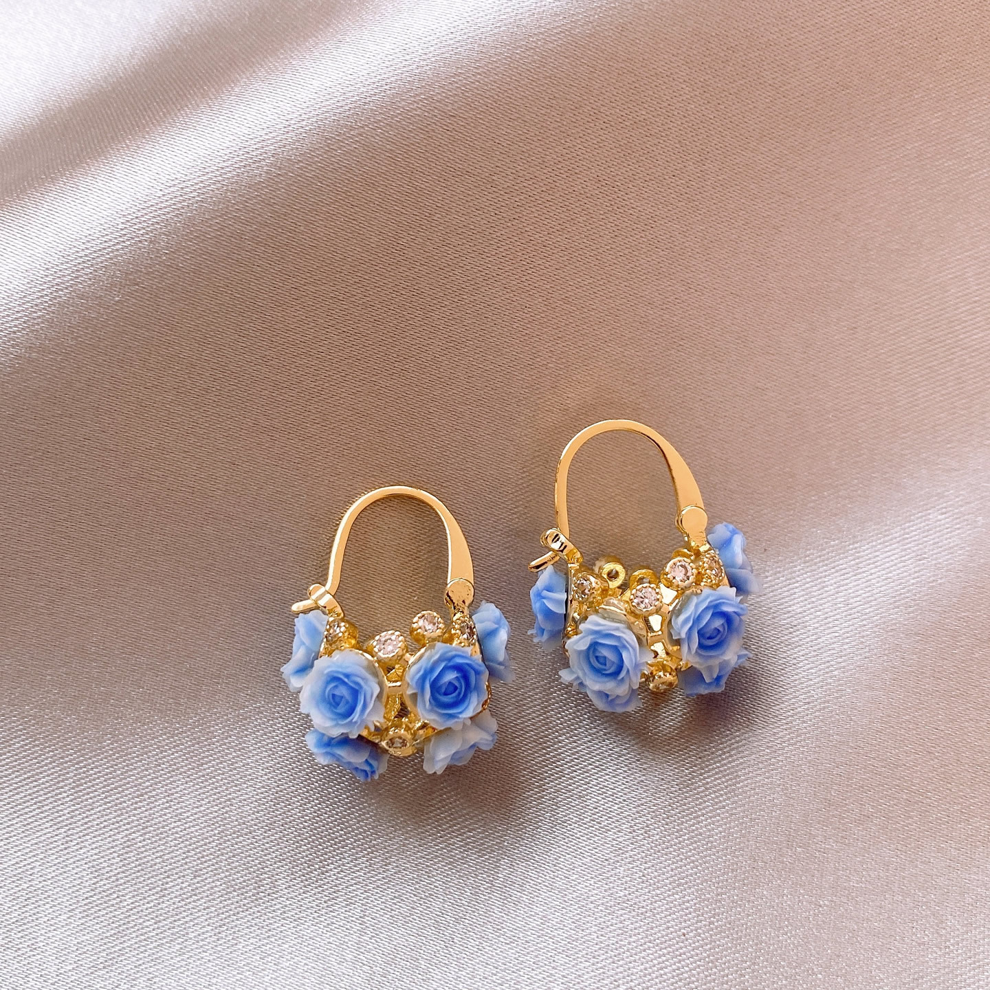 Flores como brocado rosa canasta nicho de diseño de moda temperamento pendientes de alta sensación pendientes de orejas exquisitas orejas mujeres