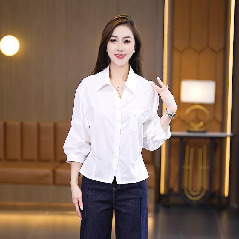 Autumn New Style Cardigan Top with a Relaxed Fit, French Chic, Slim Waist Shirt and Jeans Two-Piece Set
