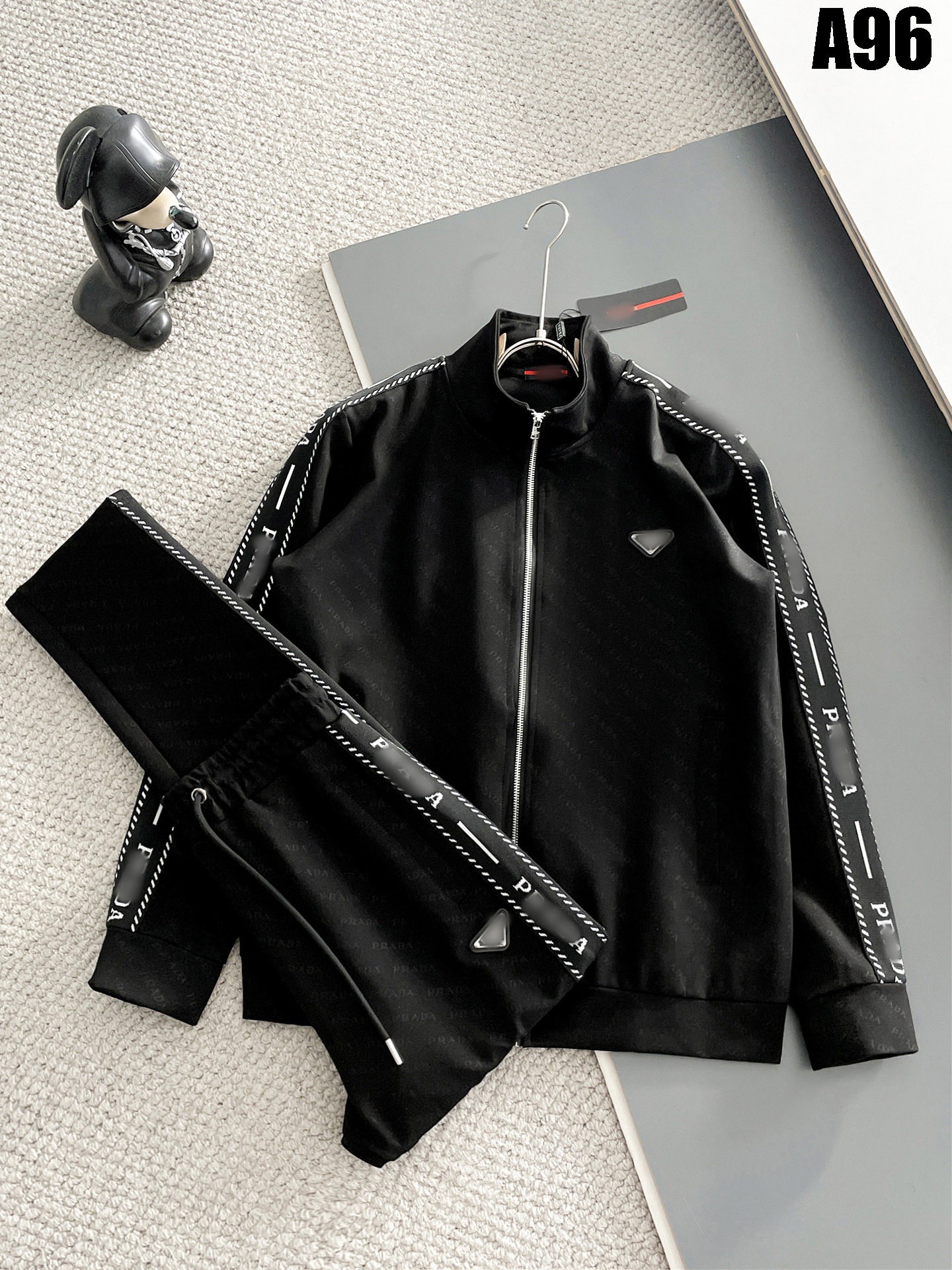 Black a96 / M