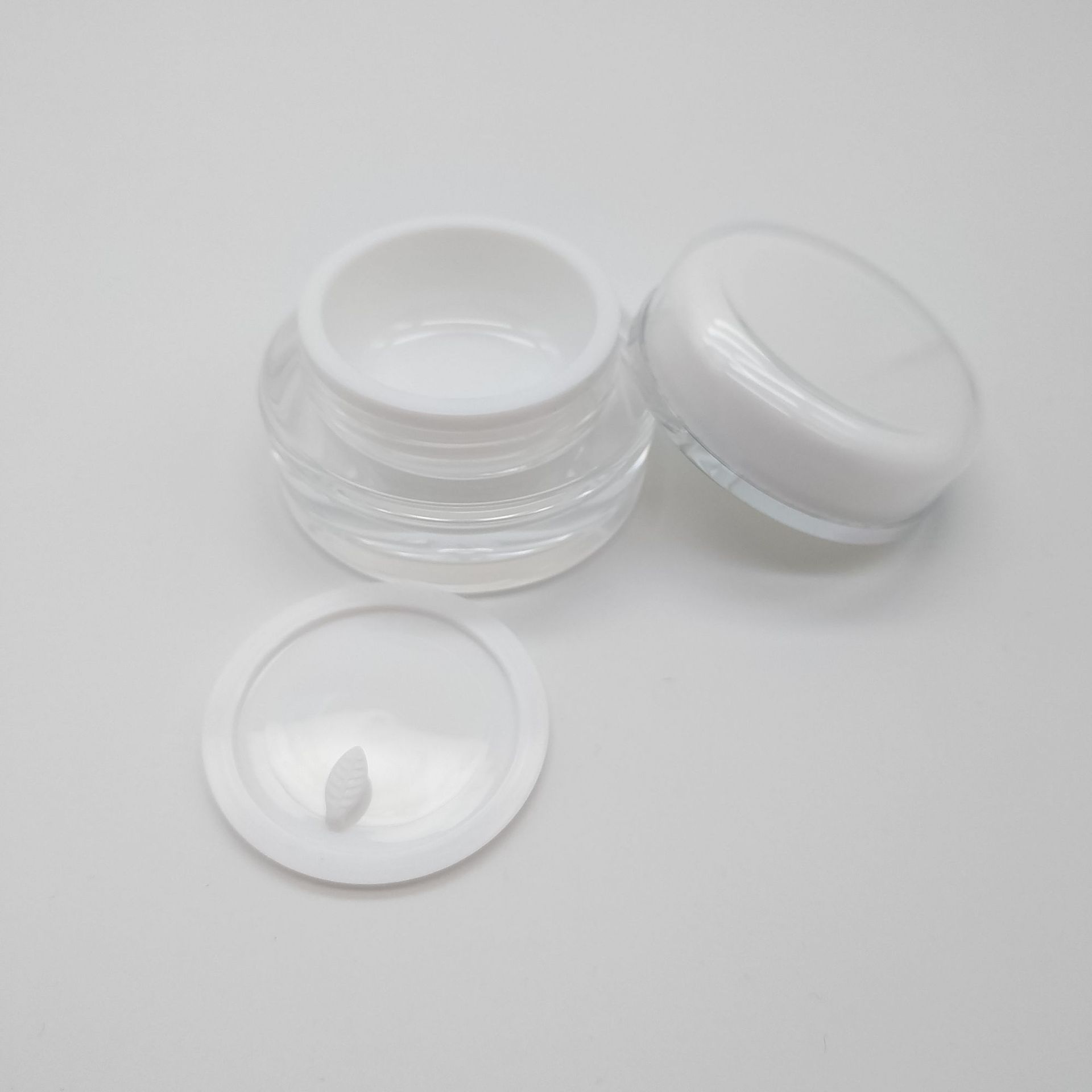 [En stock] 15g 30g 50g botella de crema redonda de acrílico botella de crema de ojos botella de viaje sub-botella