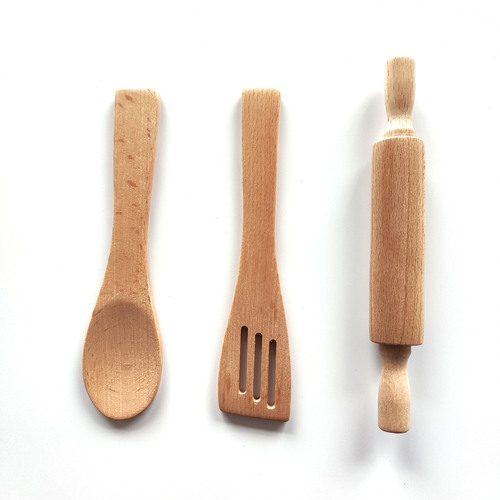 Toy wooden kitchen set for children with playhouse furniture, early education toddler wooden kitchen toys, including wooden spoons, wooden forks, and rolling pins
