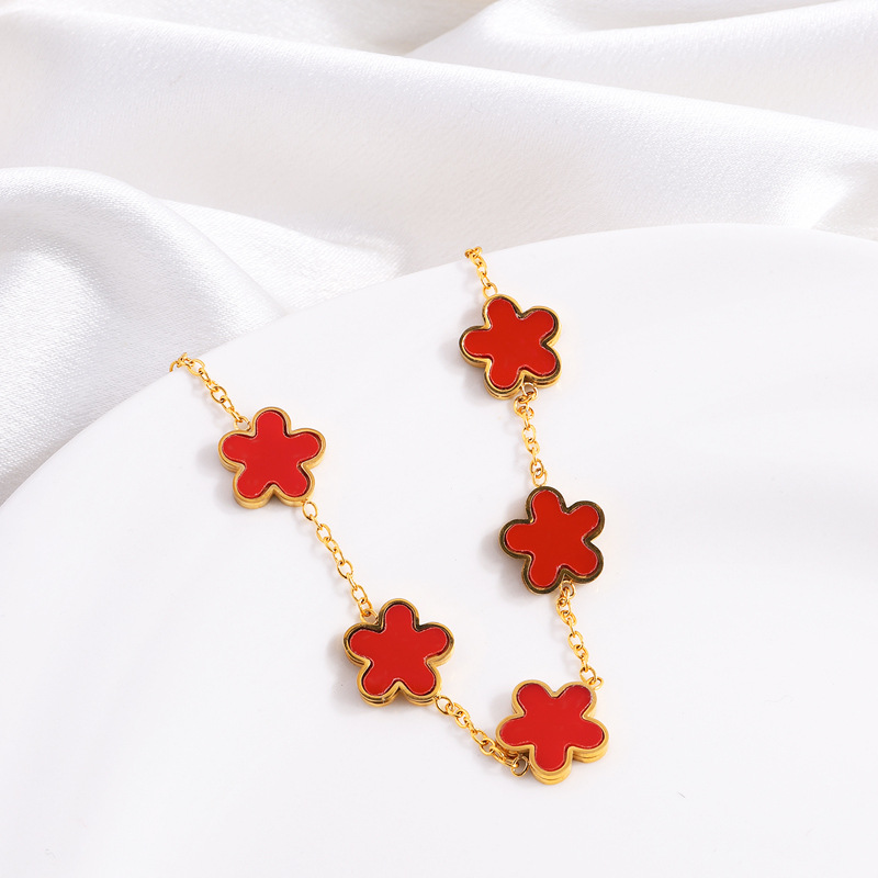 Exquisite Five Petal Flower Beaded Bracelet Titanium Steel Style_voghion.com